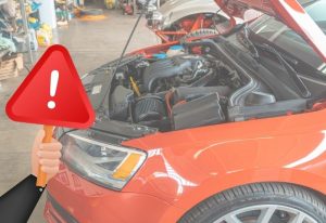 exemple de voyant moteur voiture avec panneau attention