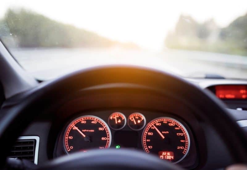 tableau de bord d'une voiture
