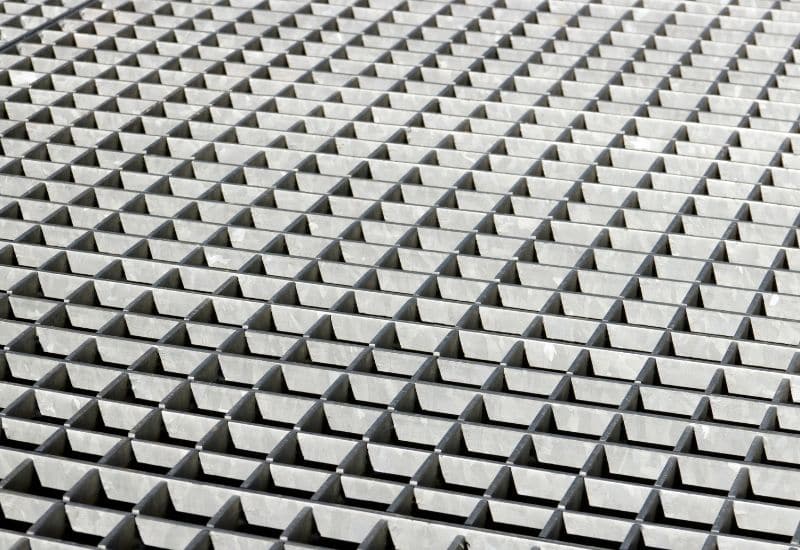 caillebotis métallique pour garage